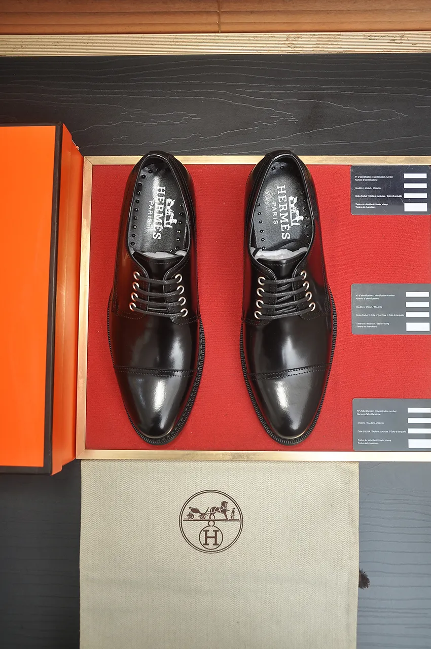 Men's shoes💰540💶[HERMES] (cowhide lining)🍀Italian top luxury🍀He does not pursue novel styles and gorgeous colors, but attracts the favor of successful men with his flawless, elegant and classic style. Formal leather shoes This very comfortable, simple and stable style allows you to easily match any style! The pattern is absolutely 1:1 refined from the original case, and we strive for excellence in materials, imported cowhide + cowhide lining💪💪💪extraordinary texture👍! .Code number: 39-45 (45 customized)